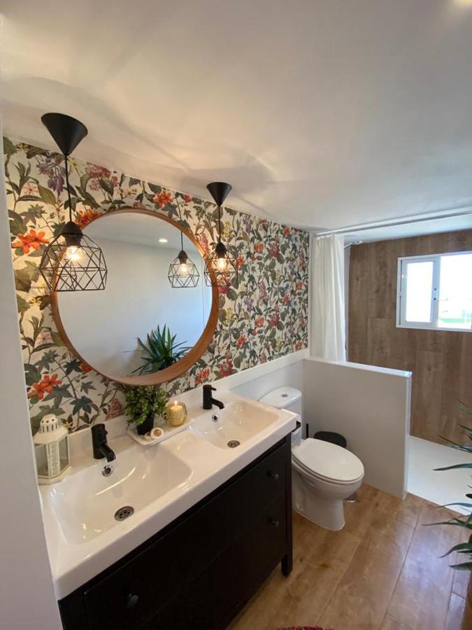 이코드레로스비노스 Apartamento Acogedor En El Norte De La Isla 아파트 외부 사진